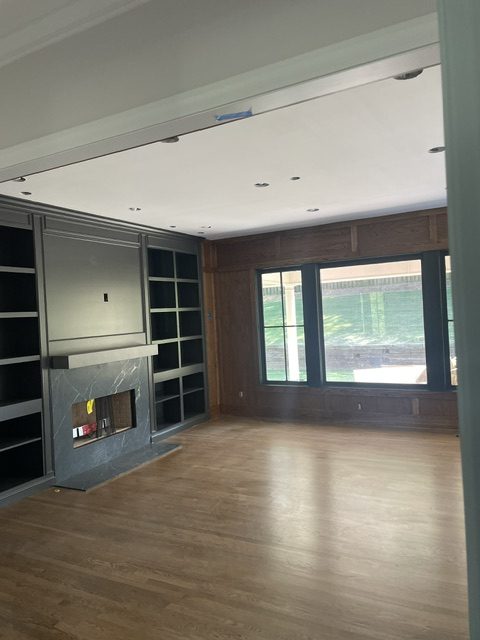 dark built in living room by 99 Dollar Painter in Middle Tennessee